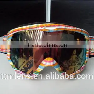 Ski Goggles thumbnail-1