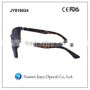 Big Frame Fashion Polycarbonate Sunglasses thumbnail-3