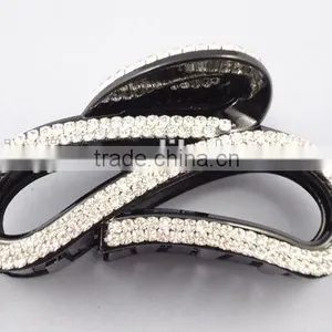 Plastic Hair Clip thumbnail-1