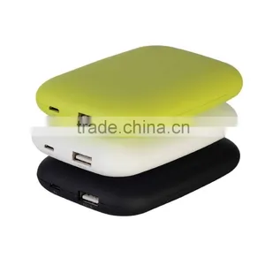 OEM Qi Inductve Charging Pad W/ 4000mAh Backup Battery For All Qi-Enabled Phones & Devices That Can Be Charged From A USB Port thumbnail-5