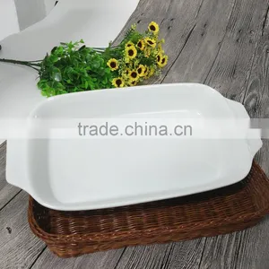 Stocked High White Ceramic Baking Plate With Rattan Base for Decoration and Heat Protection Bakeware in Good Quality thumbnail-1