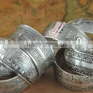Big Antique Silver Wide Cuff Bangle Vintage Style Custom Design Cuff Bangle for Promotional Birthday Gifts thumbnail-5