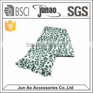 Promotional Gift Scarf Anti Pilling Brushed Overlock Polar Fleece Scarf thumbnail-1