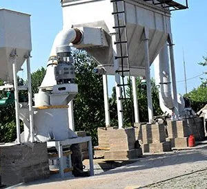 Limestone Vertical Powder Calcium Quartz Stone Dolomite Ultrafine Grinding Mill thumbnail-4