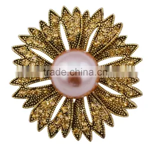 2015 Wholesale Cheap Gold Plating Fashion Brooch Pearl Diamond Gold Flower Brooch thumbnail-2