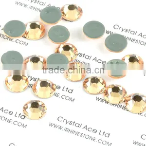 Cheaper Strass Crystal Stone, Transfer Strass Rhinestone, Hot-Fix Strass, Iron-on Strass for Clothing thumbnail-1