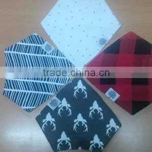 100% Cotton Fashionable Baby Bibs Shaped Triangle thumbnail-2