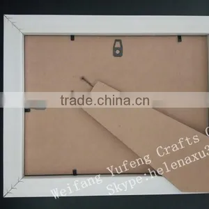 Wholesale Colored Black and Red Plastic Photo Frame for Your Photo thumbnail-4