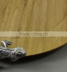 High Quality Bamboo Round Plate With Metal Lizard L:13.8" thumbnail-3