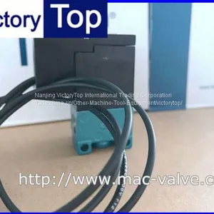 MAC 35A-AAA-DAAA-1CM Solenoid Valve 3-way Valves thumbnail-2