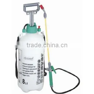Portable Water Sprayer thumbnail-1