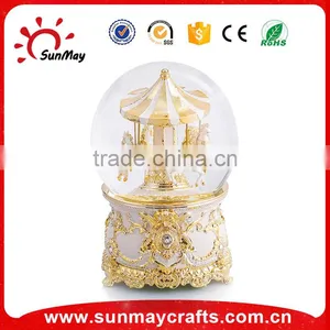 Custom Wedding Favors Snow Globe thumbnail-1