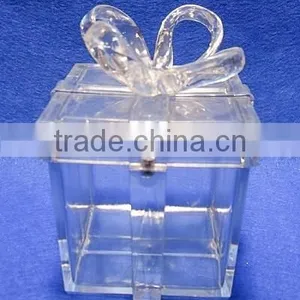 Cubic Plastic Acrylic Magnetic Closure Gift Box thumbnail-2
