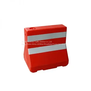 1800mm Plastic Water Filled Barrier thumbnail-5