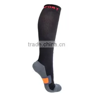 Air Travel Foot Padding With Seamless Toe Compression Socks thumbnail-5