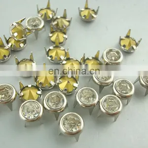 Brass Diamond Nailhead thumbnail-1