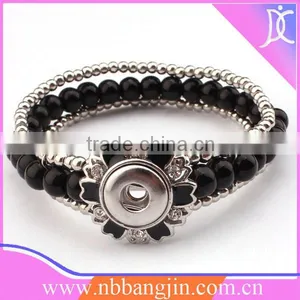 Black Stone Bracelet Which Will be Fashion in in Spain thumbnail-1