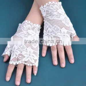 Fingerless Cheap Lace Gloves thumbnail-4