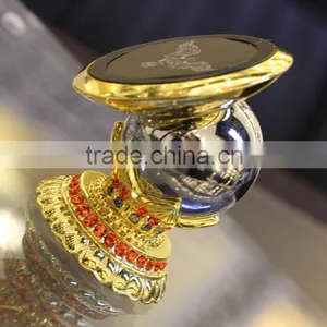 Magnetic Cell Phone Car Holder thumbnail-2