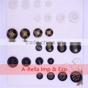 Round Shape 4 Holes Buttons for Garment Resin Materials thumbnail-1