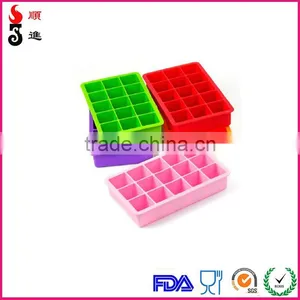 Custom Christmas Silicone Ice Cube Tray thumbnail-1