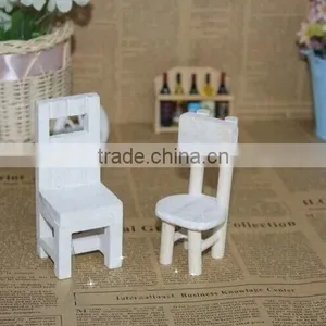 Do the Old ZAKKA Wooden Mini Chair Toy thumbnail-1