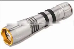 Rechargeable Aluminium Flashlight thumbnail-1