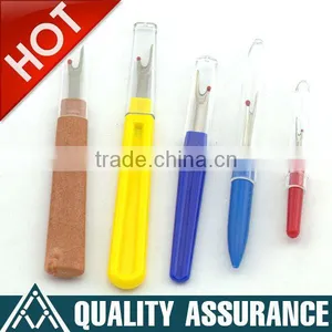 PLASTIC HANDLE SEAM RIPPER IN ECOMOMICAL PRICE thumbnail-1