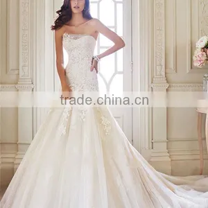 Women's Sexy White Off The Shoulder Wedding Dress thumbnail-1