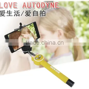 Hot Saling Bluetooth Remote Button/Extendable Wireless Selfie Stick With Bluetooth Shutter Button for Mobile Phone thumbnail-2