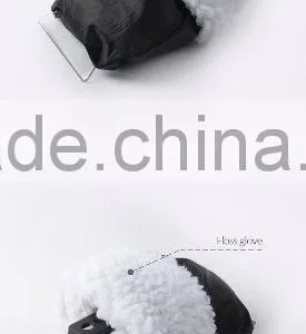 Glove Ice Scraper thumbnail-1