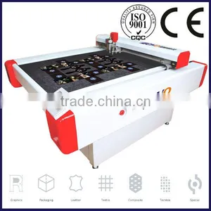 IECHO BK2516 Car Mats and Carpets and Logo Floor Rug Automatic CNC Cutting Machine With Electric Oscillating Blade thumbnail-1