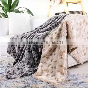2014 FAUX FUR Blanket/CUSHION thumbnail-1