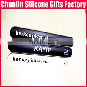 Fashionable Silicone Slap Bracelet With Golden Powder thumbnail-2