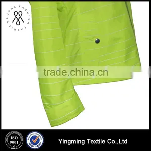 Wholesale Women's Fashion Shining Coat With Reflective Stripes for Night Runs thumbnail-2