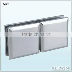 Good Electroplated Solid Brass 180 Degree Beveled Glass Clamp thumbnail-1