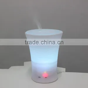 Plastic Decorative Altrosonic Spray Aromatic Cool Mist Diffuser With Candle Light thumbnail-1