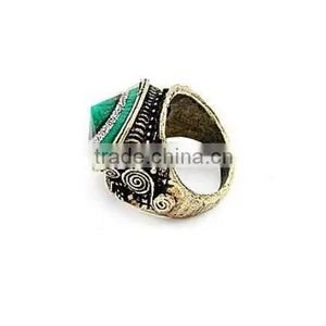 Good Quality Antique Wedding Style Vintage Estate Ruby Emerald Gems Ring thumbnail-4