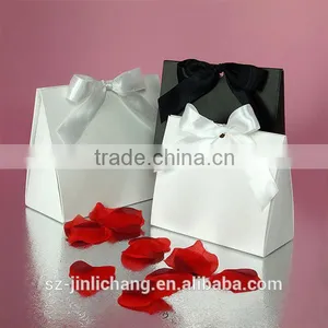 Fashion Sturdy Paper Gift Box thumbnail-2