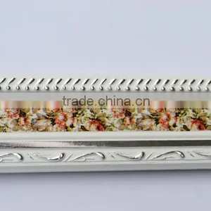 Red Flower Wooden Frame Moulding thumbnail-2