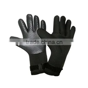 Neoprene Diving Gloves Free Diving Waterproof Snorkeling Glove for Sport Lover thumbnail-1