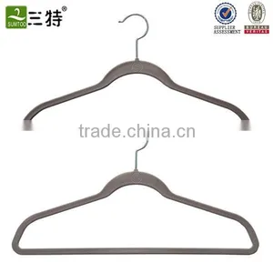 Metal Wire Flocking Hanger thumbnail-3
