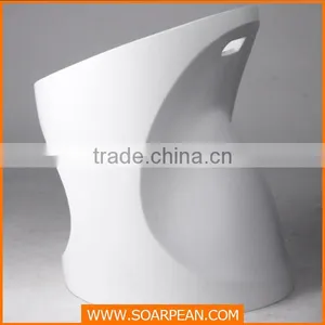 1-Seater Fiberglass Waiting Chair thumbnail-2