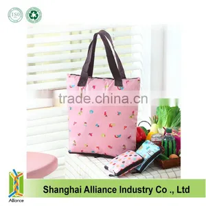Full Color Printing 300D Polyester Fashion Tote Bags With Square Zipper Pocket thumbnail-2