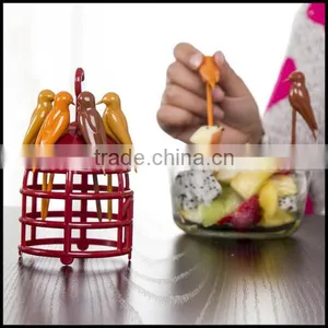 Eco-friendly Creative Cute Design Bird Shape ABS Plastic Fruit Fork Set With Birdcage Dessert Fork Set Wholesale thumbnail-1