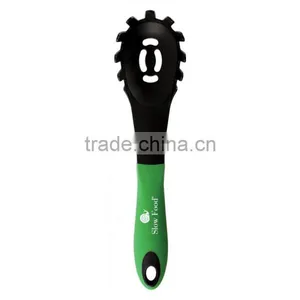 The Ascona Mess-Free Pasta Server - Large Teeth Grip Pasta While Open Facets Drain Water and Comes With Your Logo thumbnail-6