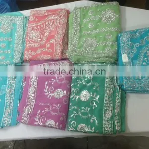 Low Range Printed Sarees thumbnail-3