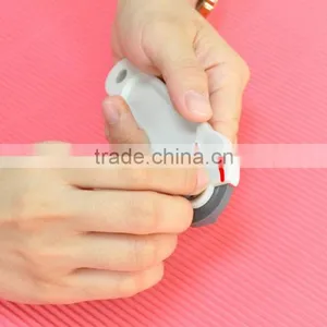 28mm Plastic Bent Handle Rotary Cutter - Knives Wholesale thumbnail-4