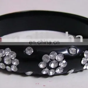 CT166 Black Resin Bangle With Artificial Diamond thumbnail-1