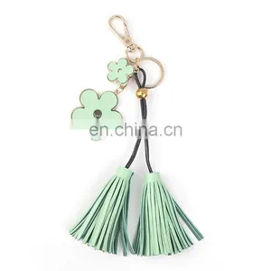 Creative Pendant Five Petal Flower PU Leather Fringed Keychain Bag Pendant Ornaments thumbnail-2